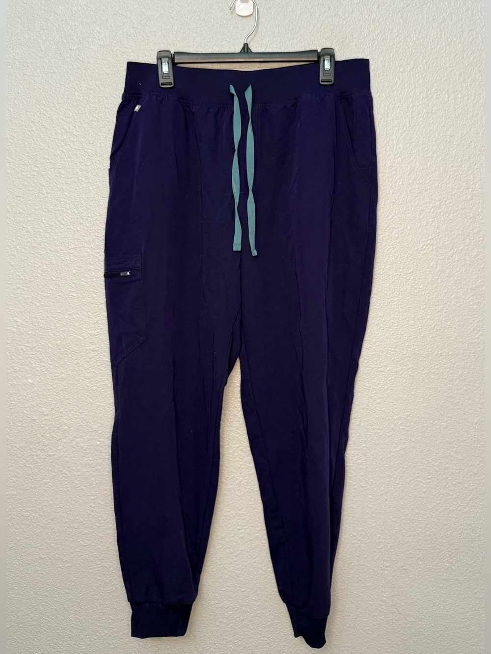 Figs | High Rise Zamora Jogger Scrub Pant | Purple Pulse | Size XL